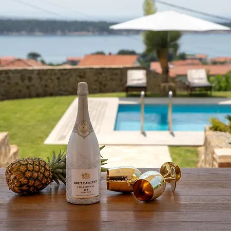 Casa de hóspedes Joy 4ever Banjol