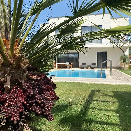 Joy 4ever Guest house 4*
