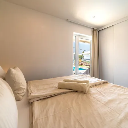 Joy 4ever Pensiune 4*