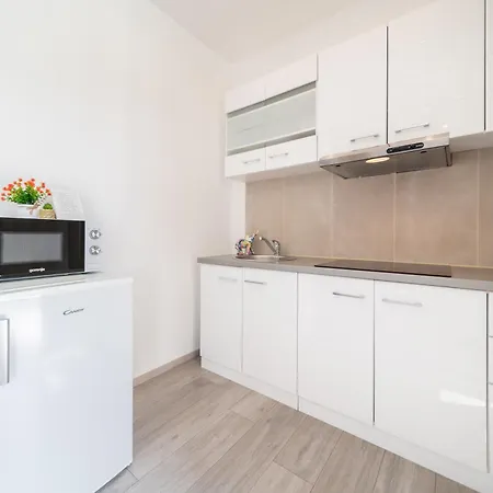 Joy 4ever Гостевой дом 4*