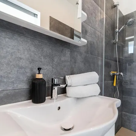 Joy 4ever Гостевой дом 4*