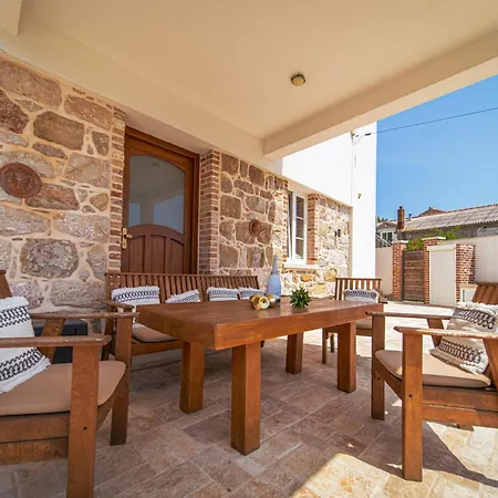 Joy 4ever Гостевой дом Банёл