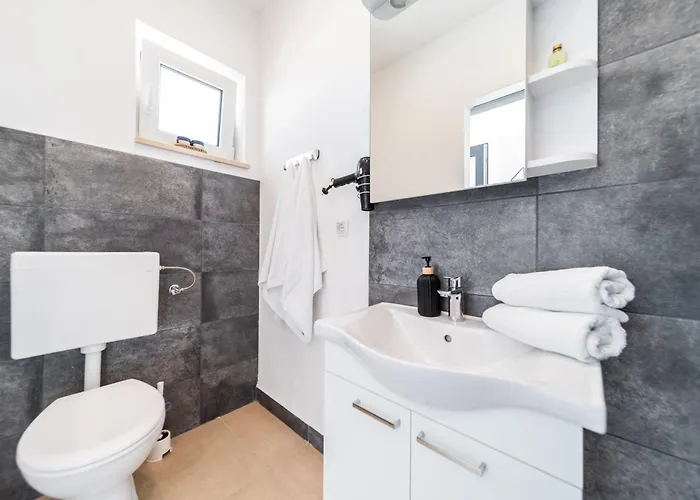 Joy 4ever Гостевой дом Банёл