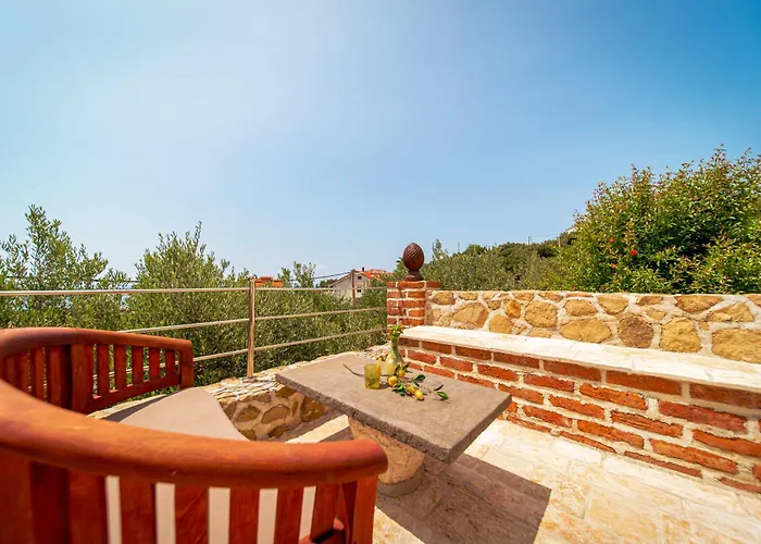 Joy 4ever Gæstehus Banjol