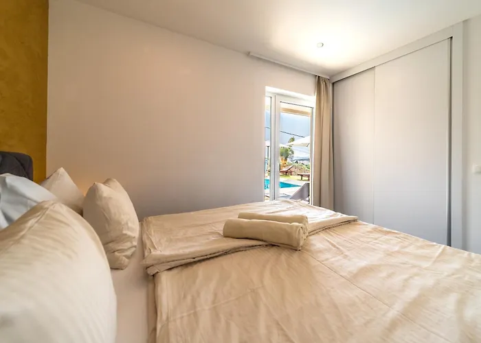 Joy 4ever Гостевой дом 4*