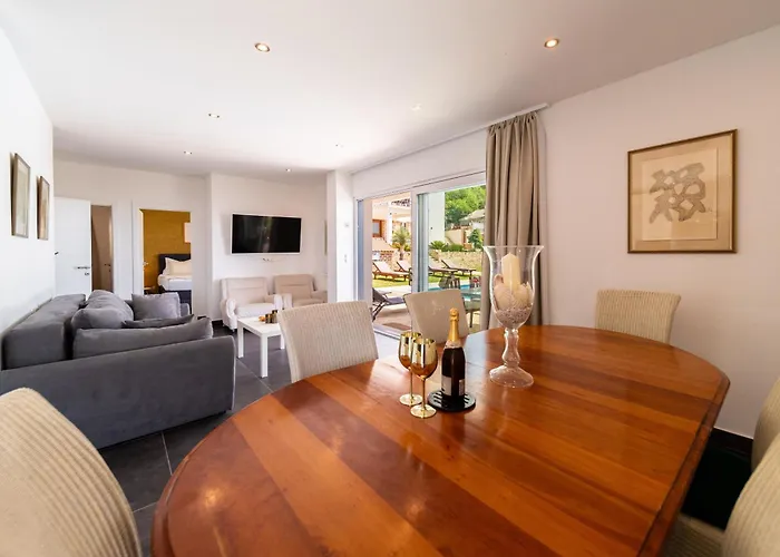 Gæstehus Joy 4ever Banjol