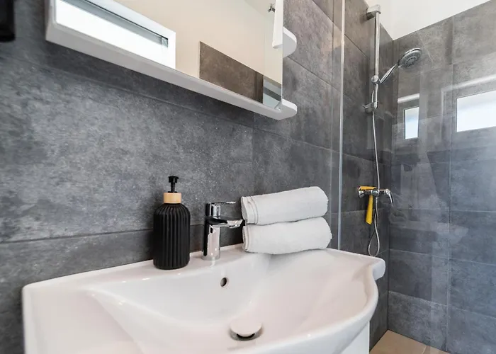 Joy 4ever Gæstehus 4*