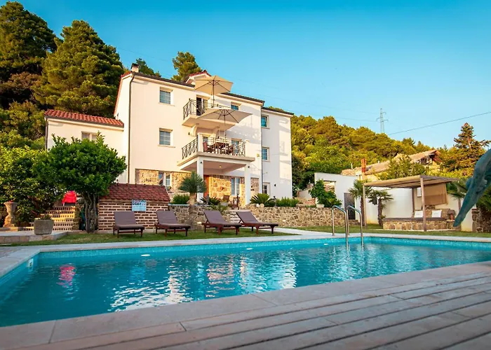 Joy 4ever Gæstehus 4*