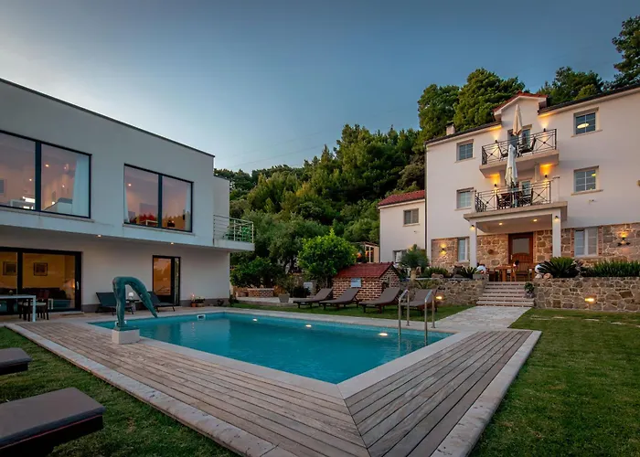 Joy 4ever Gæstehus 4*